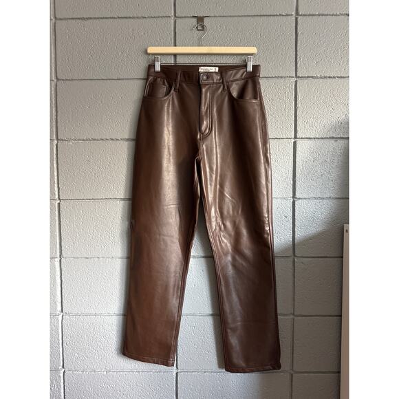Women's Abercrombie & Fitch Curve Love Vegan Leather 90s Straight Pant sz 8S - Picture 3 of 6